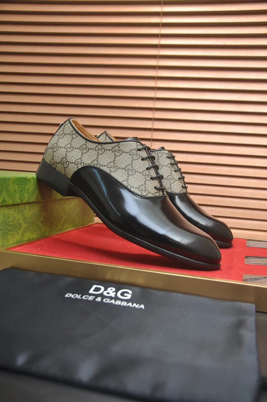 Men's shoes💰500💶Italy's top luxury men's shoe giant (GUCCI) (Gucci) (full cowhide lining) new arrival🍃Original European style🔰 Pleasant to the eye😍In order to make the shoes more durable and non-deformable🌀The production continues to follow traditional methods but there is still no lack of innovation💪Choose original sheepskin for the leather♻️ Smooth and natural And extra bright ⭐Made of imported cowhide, the first choice of rich people 38-45 (45 customized)